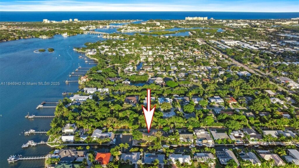 934 Penn Trl, Jupiter FL 33458