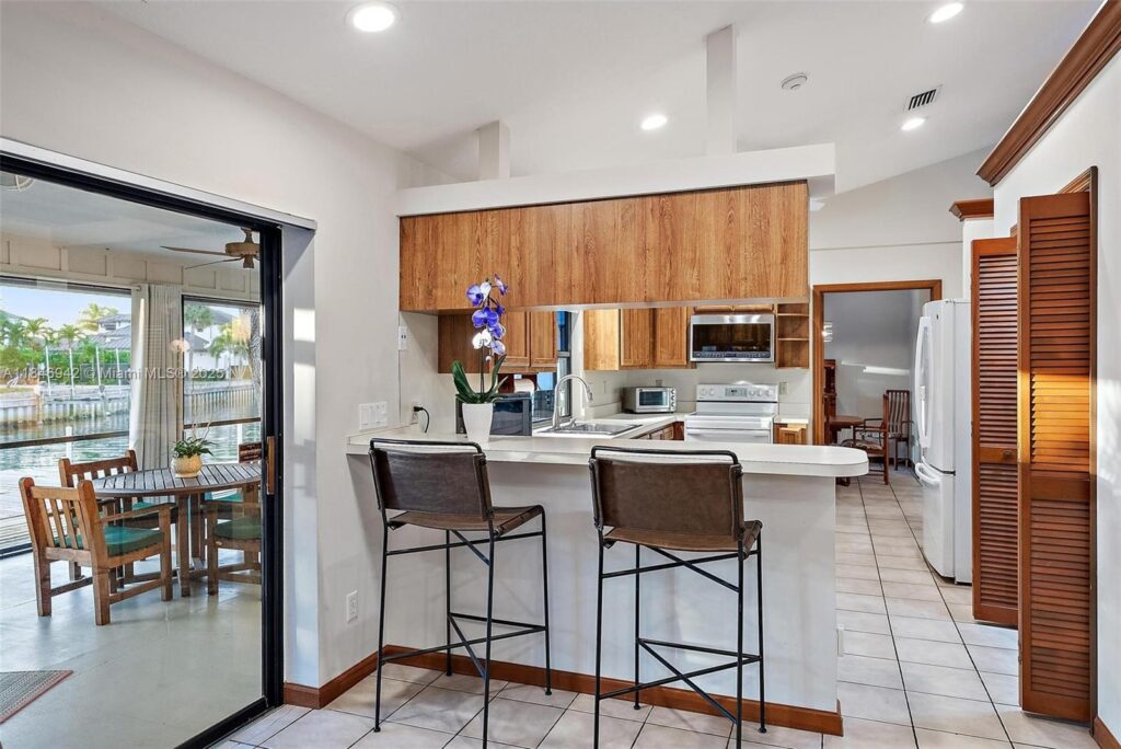 934 Penn Trl, Jupiter FL 33458