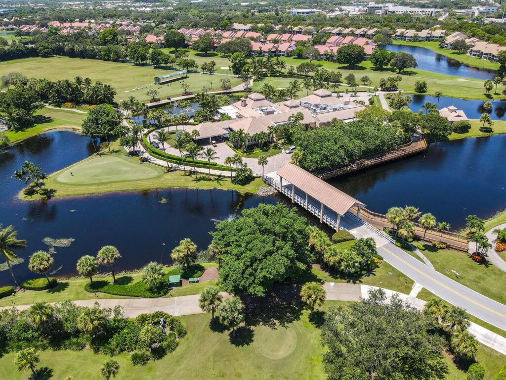 3322 Casseekey Island Road # 302, Jupiter FL 33477
