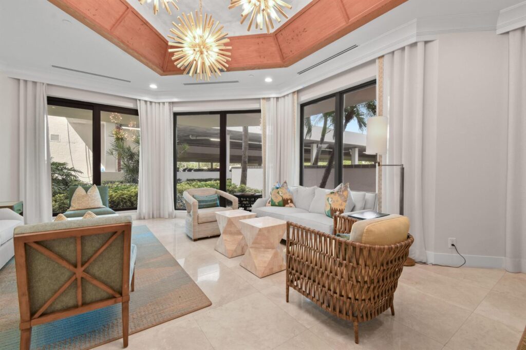 3322 Casseekey Island Road # 302, Jupiter FL 33477