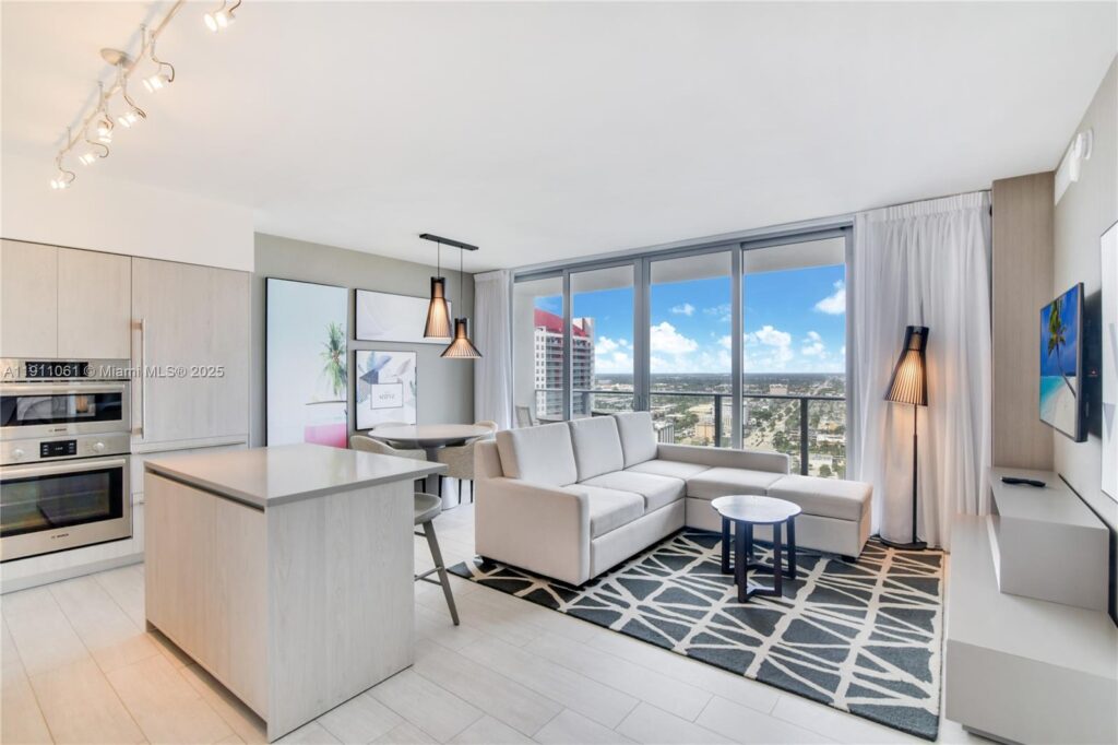 4010 S Ocean Dr # R3206, Hollywood FL 33019