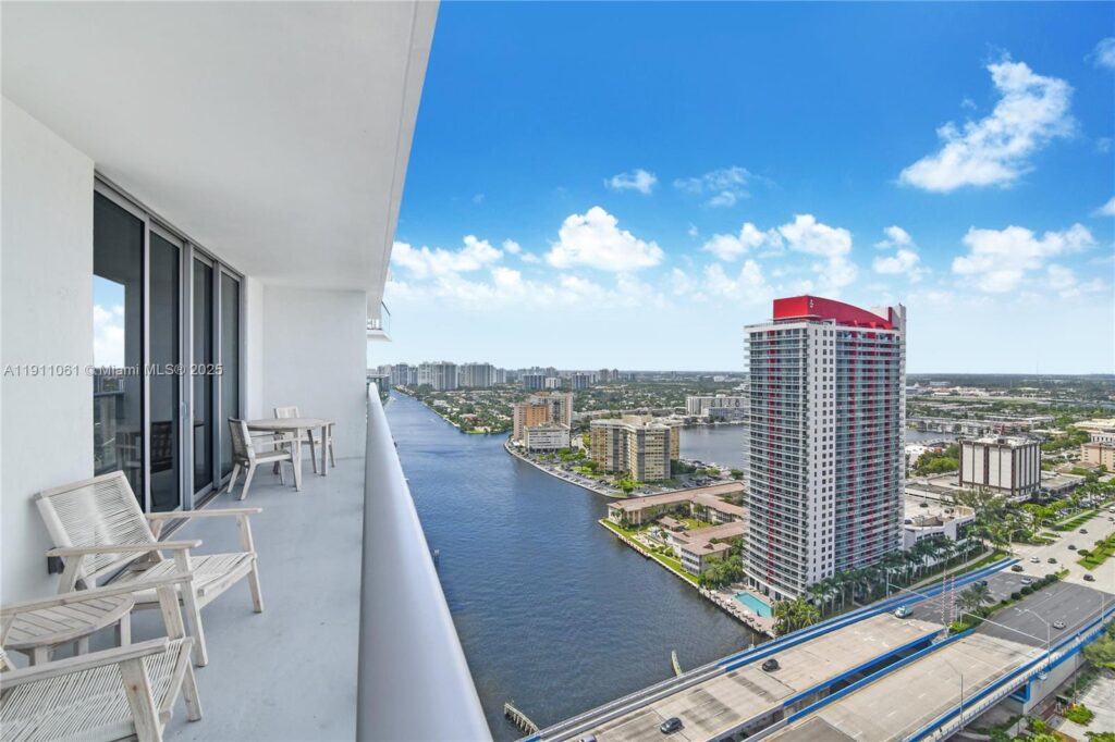 4010 S Ocean Dr # R3206, Hollywood FL 33019