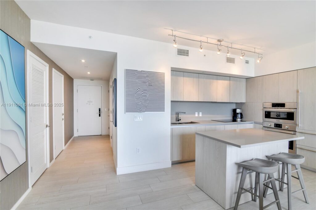 4010 S Ocean Dr # R3206, Hollywood FL 33019