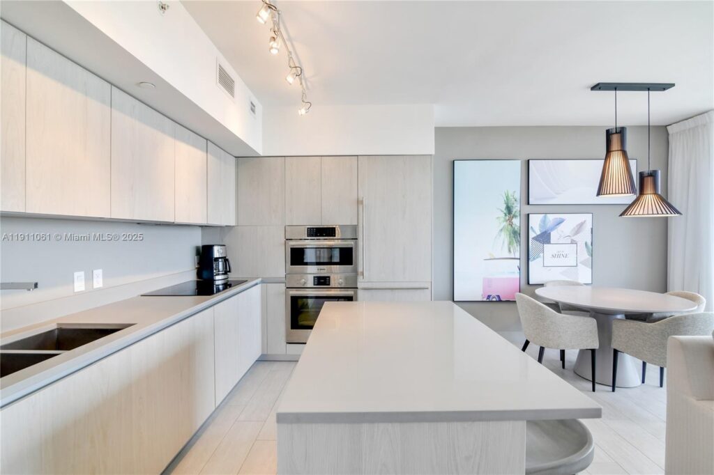 4010 S Ocean Dr # R3206, Hollywood FL 33019