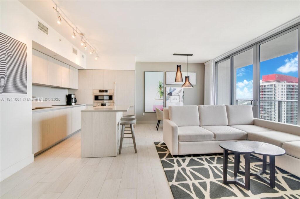 4010 S Ocean Dr # R3206, Hollywood FL 33019