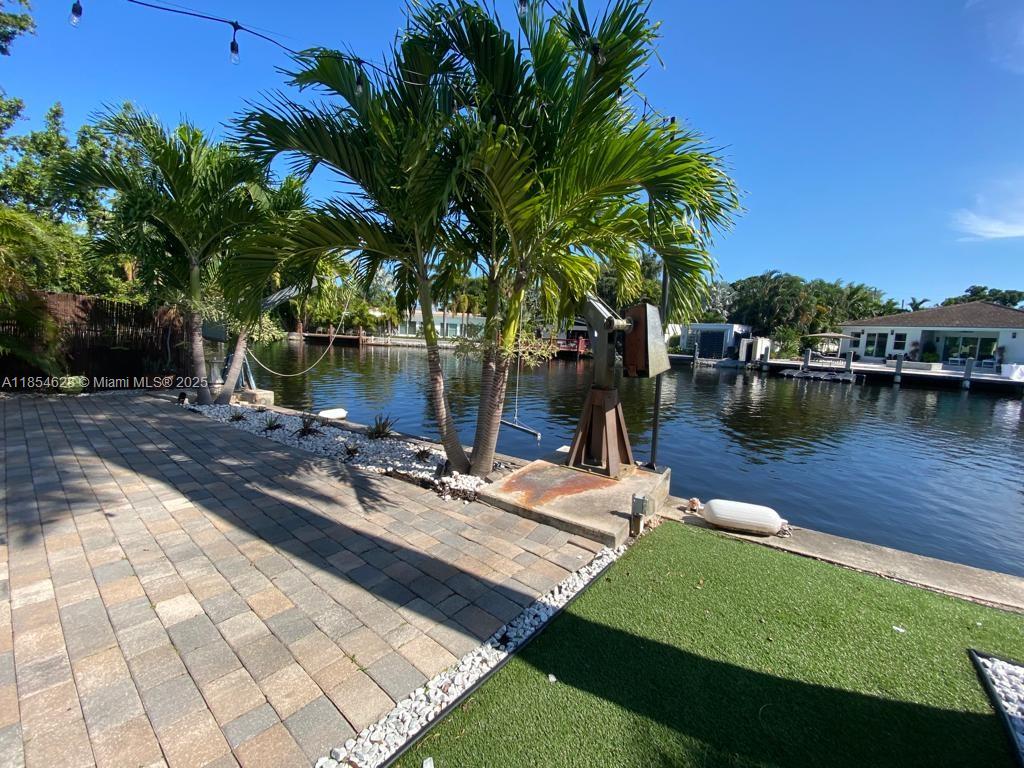 1350 NE 30th St # 0, Oakland Park FL 33334