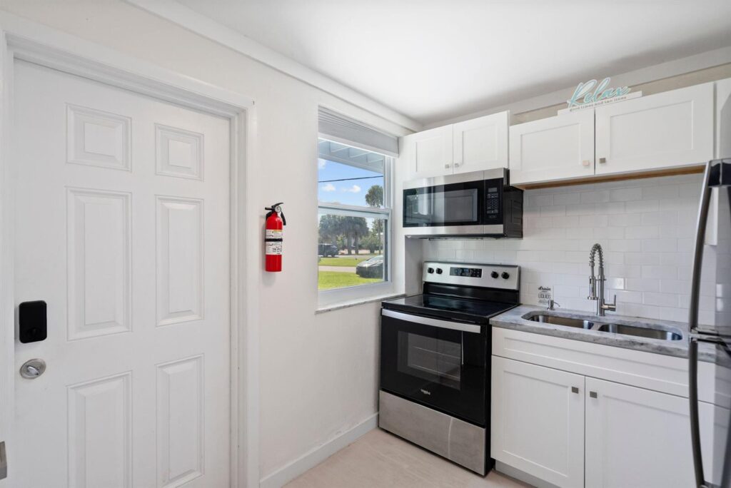 670 Hernando Street, Fort Pierce FL 34949