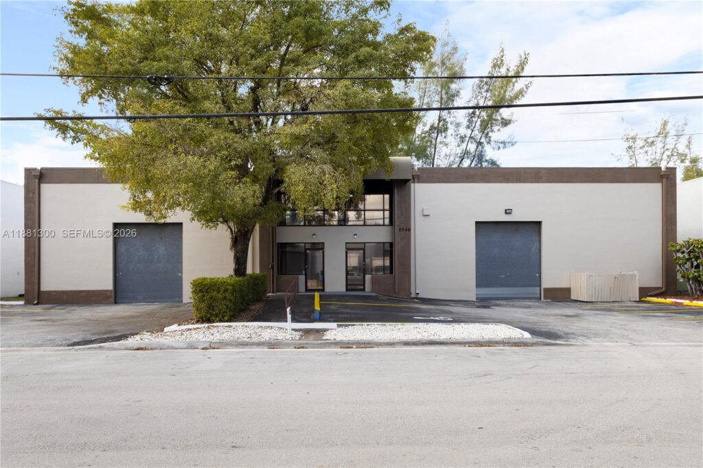 1740 NW 93 AV # 1740, Doral FL 33172