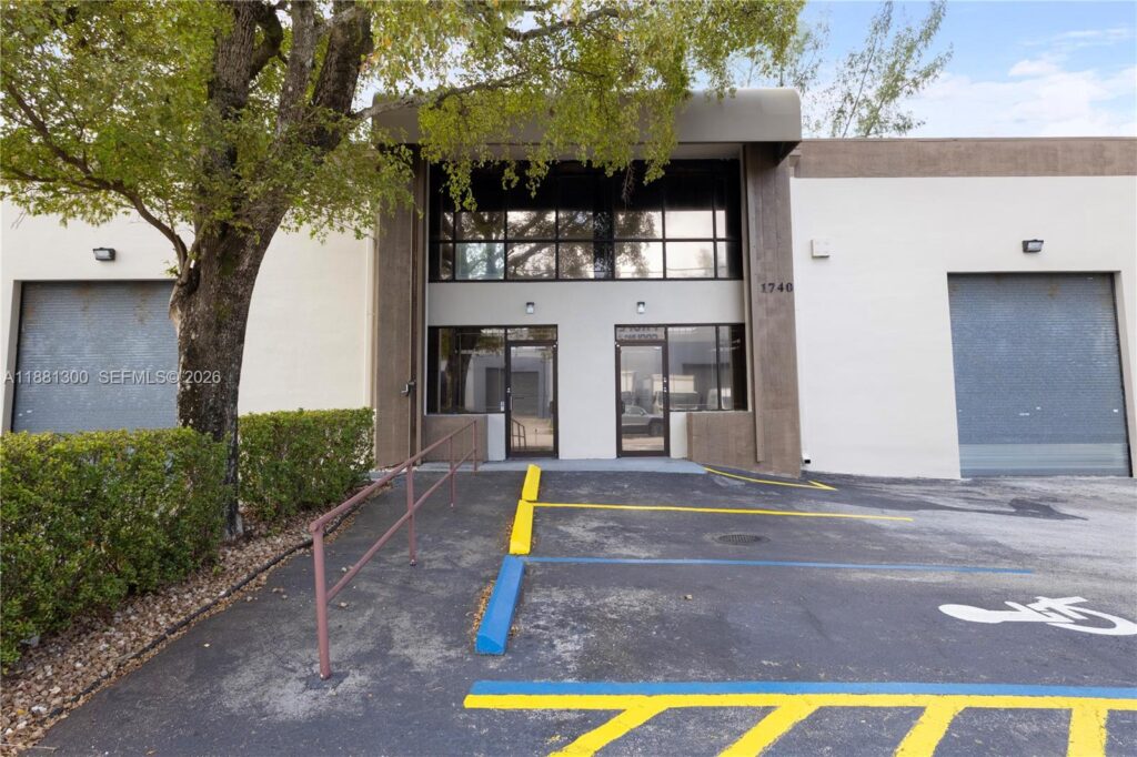 1740 NW 93 AV # 1740, Doral FL 33172
