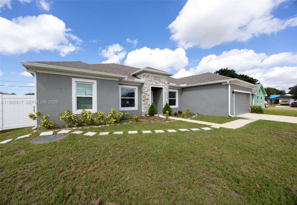 3108 SW Nutley St, Port St. Lucie FL 34953
