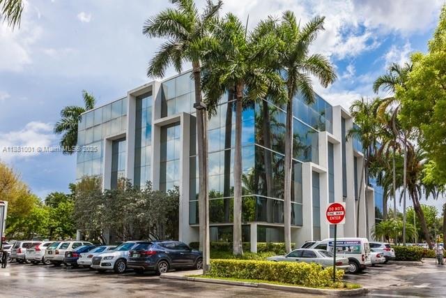 16855 NE 2 AVE # N104, North Miami Beach FL 33162