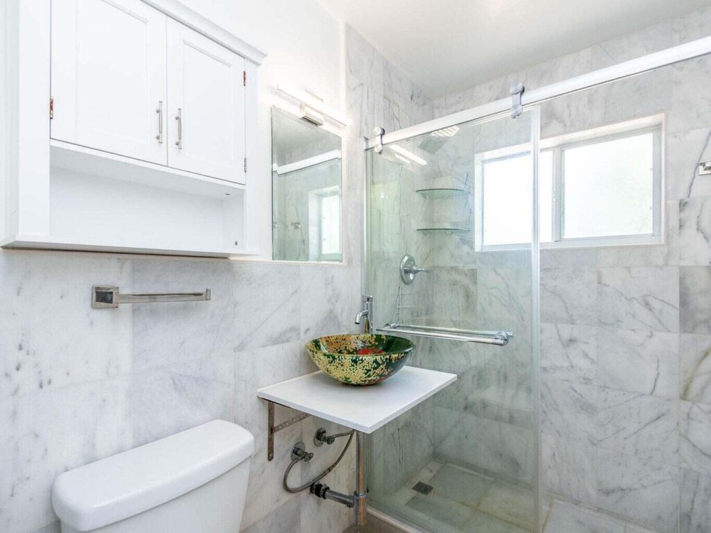 4230 NE 1st Terrace, Oakland Park FL 33334