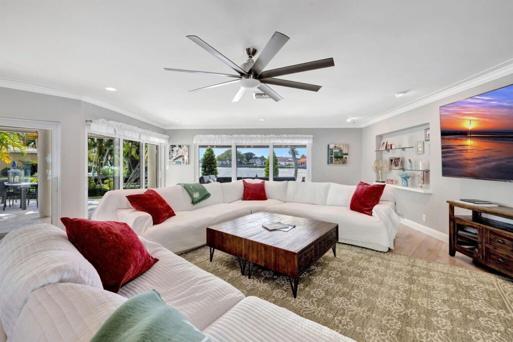 288 S Tradewinds Avenue, Lauderdale By The Sea FL 33308