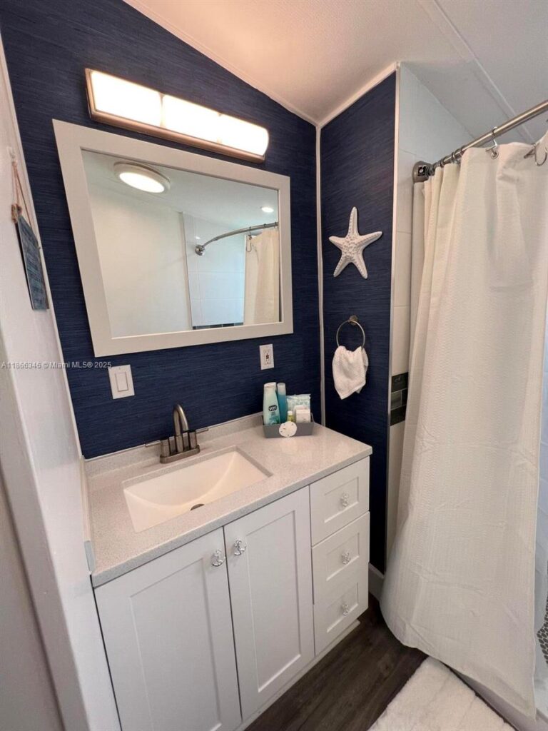 325 Calusa St #499, Key Largo FL 33037