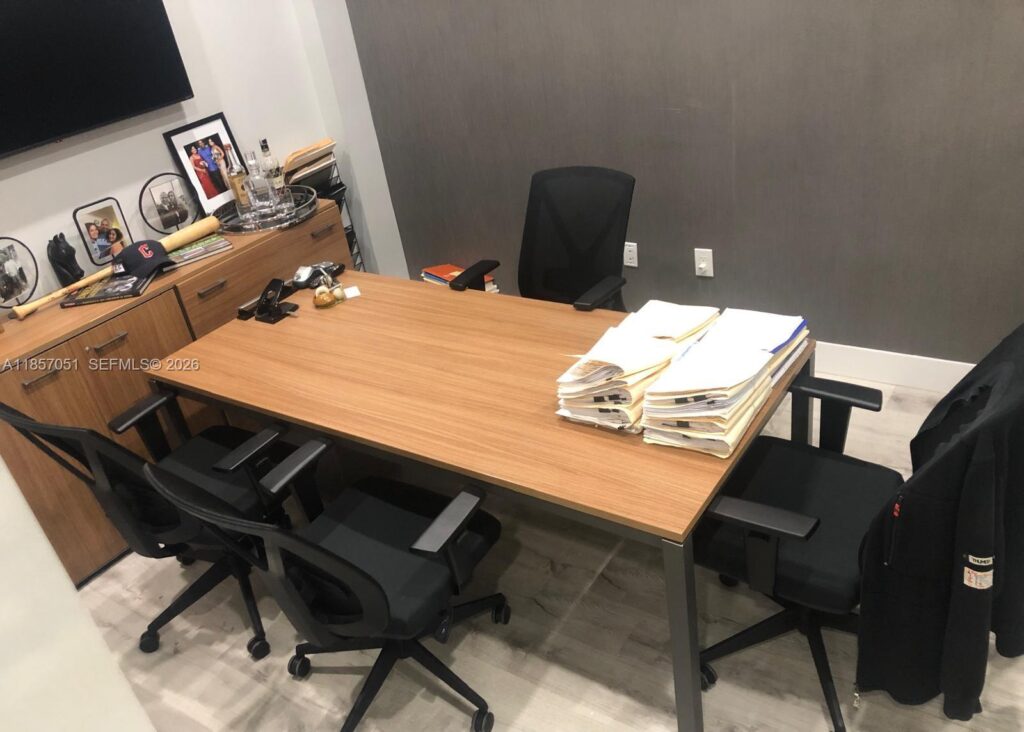2893 Executive Park Dr # 302, Weston FL 33331