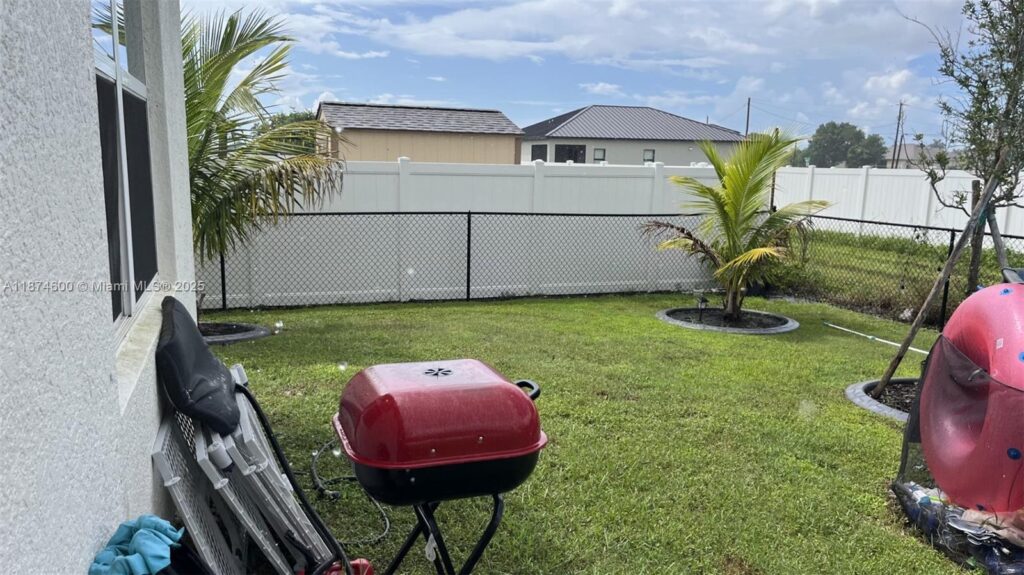 2829 NW 7 TERRACE, Cape Coral FL 33993