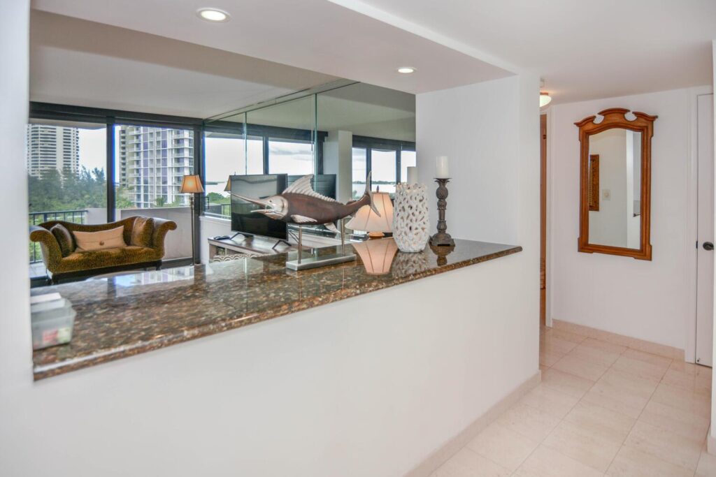4200 N Ocean Drive # 605, Singer Island FL 33404