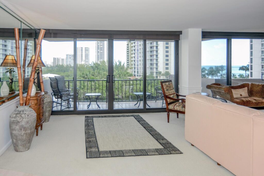 4200 N Ocean Drive # 605, Singer Island FL 33404