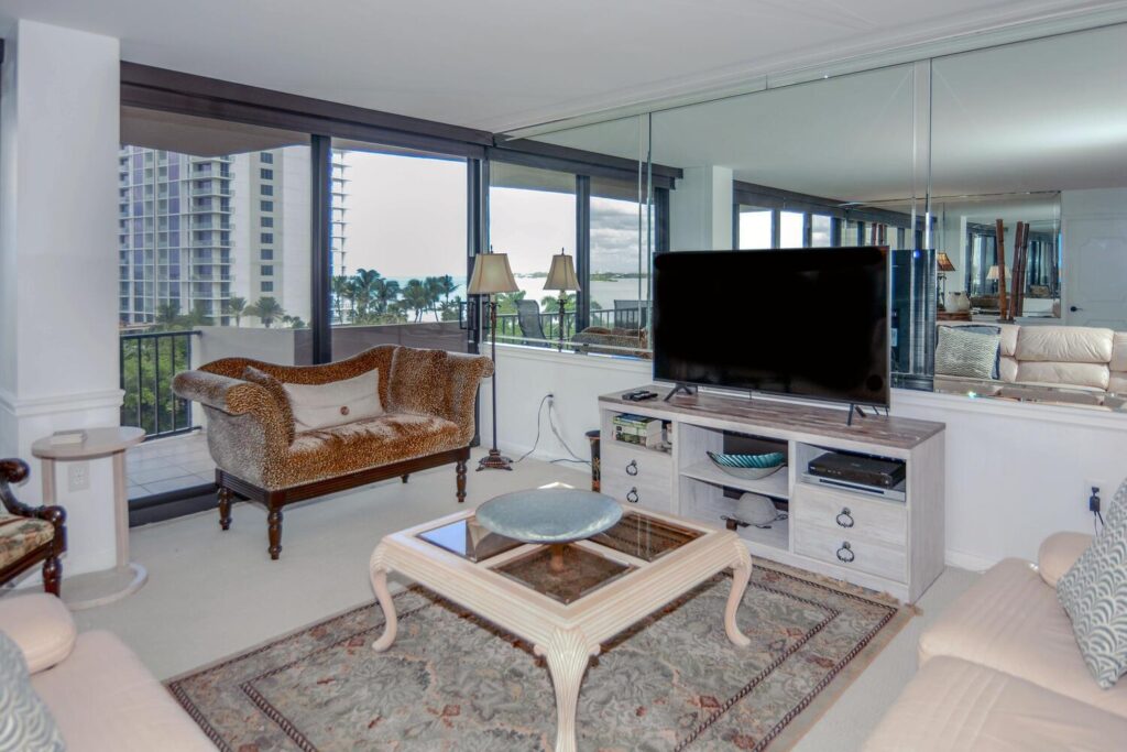 4200 N Ocean Drive # 605, Singer Island FL 33404