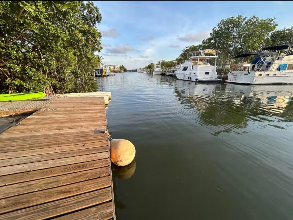 350 Hazel St # 350, Key Largo FL 33037