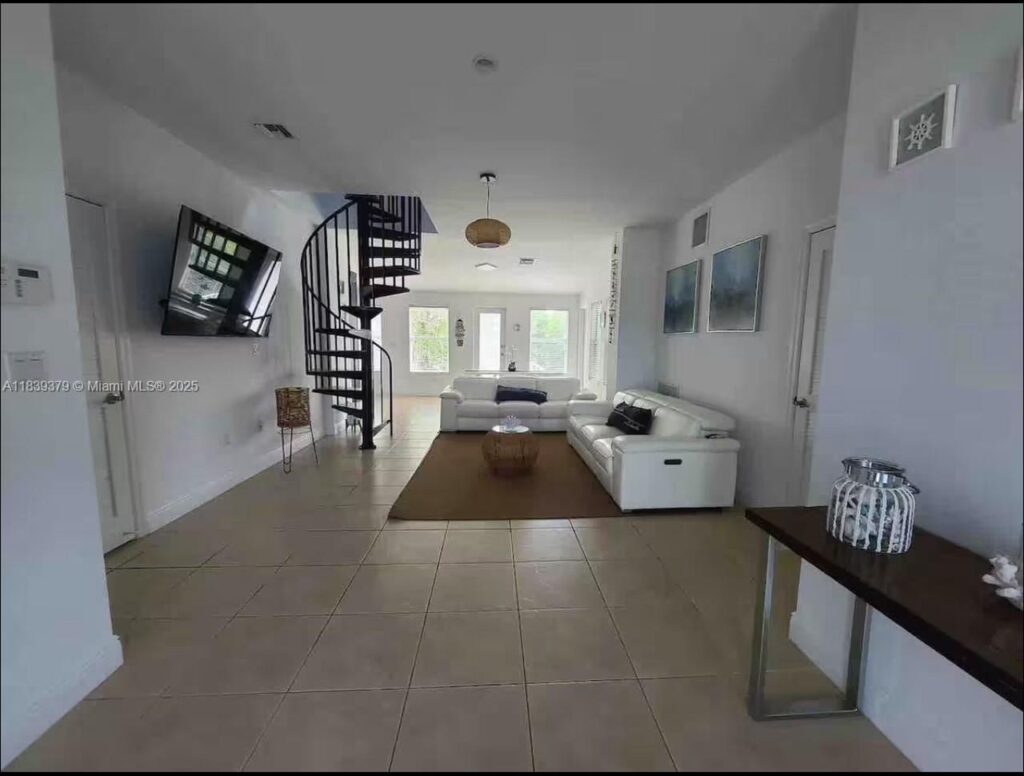 350 Hazel St # 350, Key Largo FL 33037