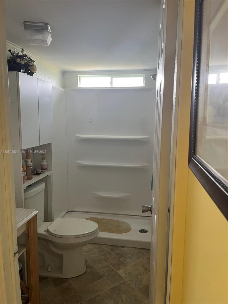 105 Farrer RD, Frostproof FL 33843