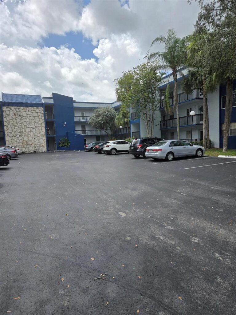 3080 Holiday Springs Boulevard # 209, Margate FL 33063