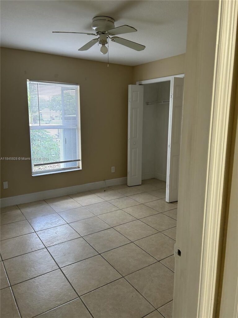 2702 Robin Ave # 2702, Other City – In The State Of Florida FL 33973
