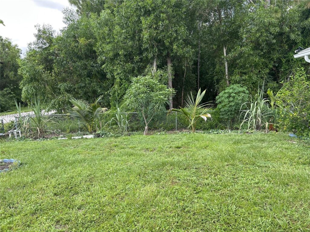 2702 Robin Ave # 2702, Other City – In The State Of Florida FL 33973