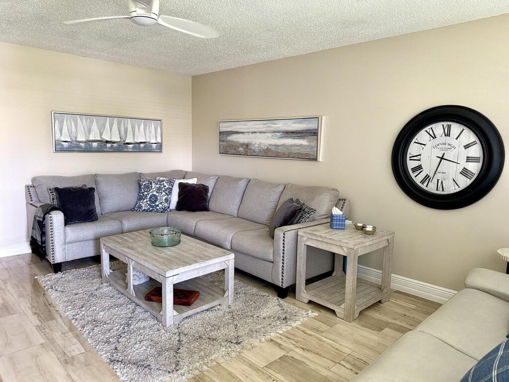 359 Oakridge T, Deerfield Beach FL 33442
