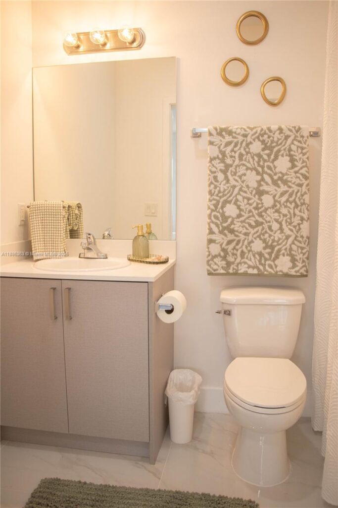 1455 W 29th St # 113, Hialeah FL 33012