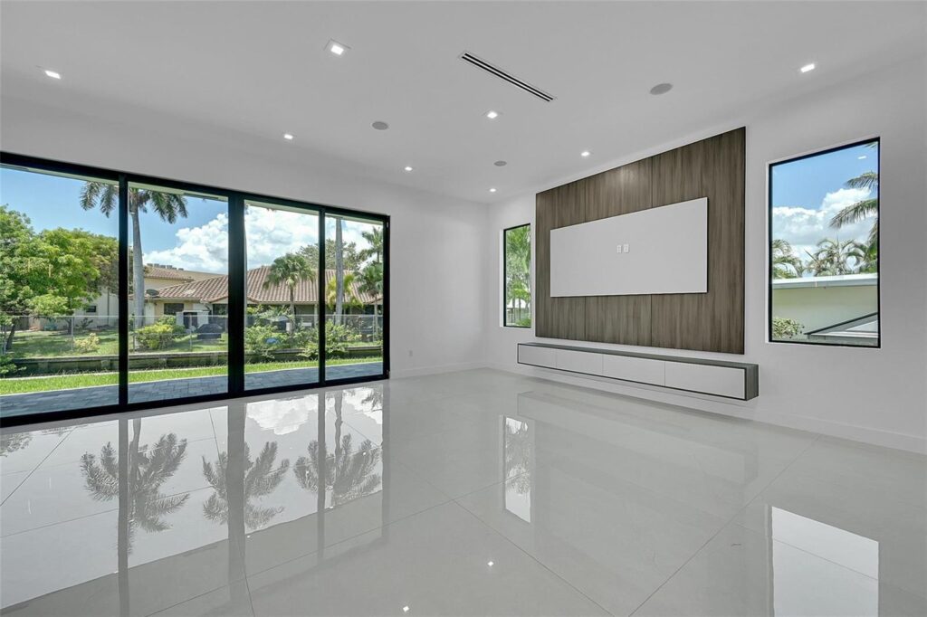 656 NW 21st Street, Wilton Manors FL 33311