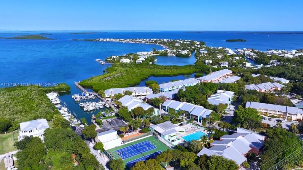 9812 Windward Ave, Key Largo FL 33037