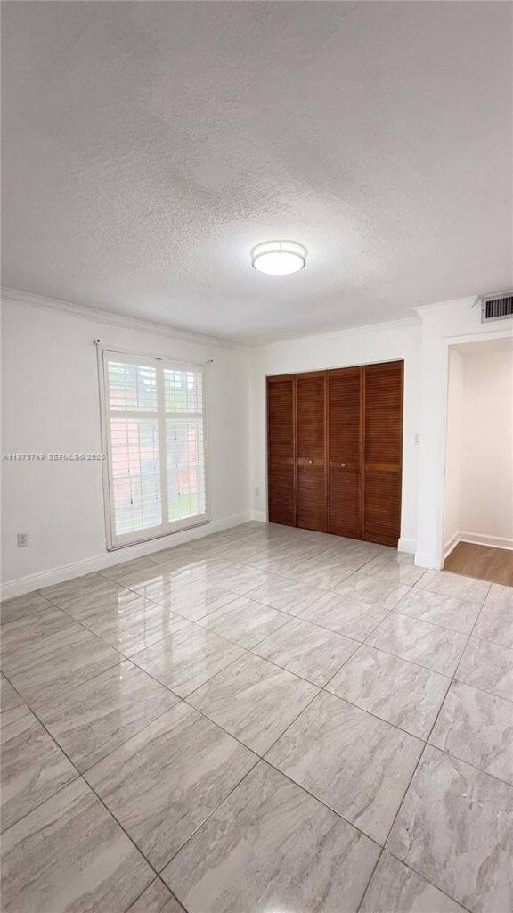 7121 Miami Lakes Dr # Q8, Miami Lakes FL 33014