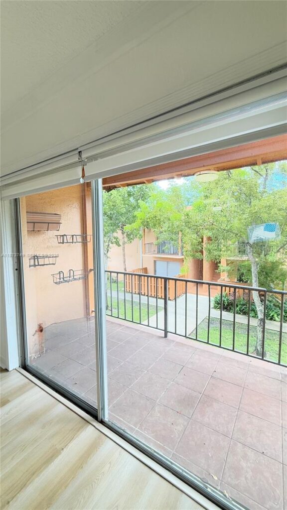 7121 Miami Lakes Dr # Q8, Miami Lakes FL 33014