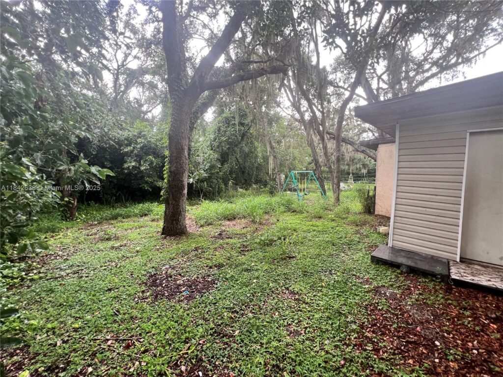 2019 COLMAR AVE, Sebring FL 33870