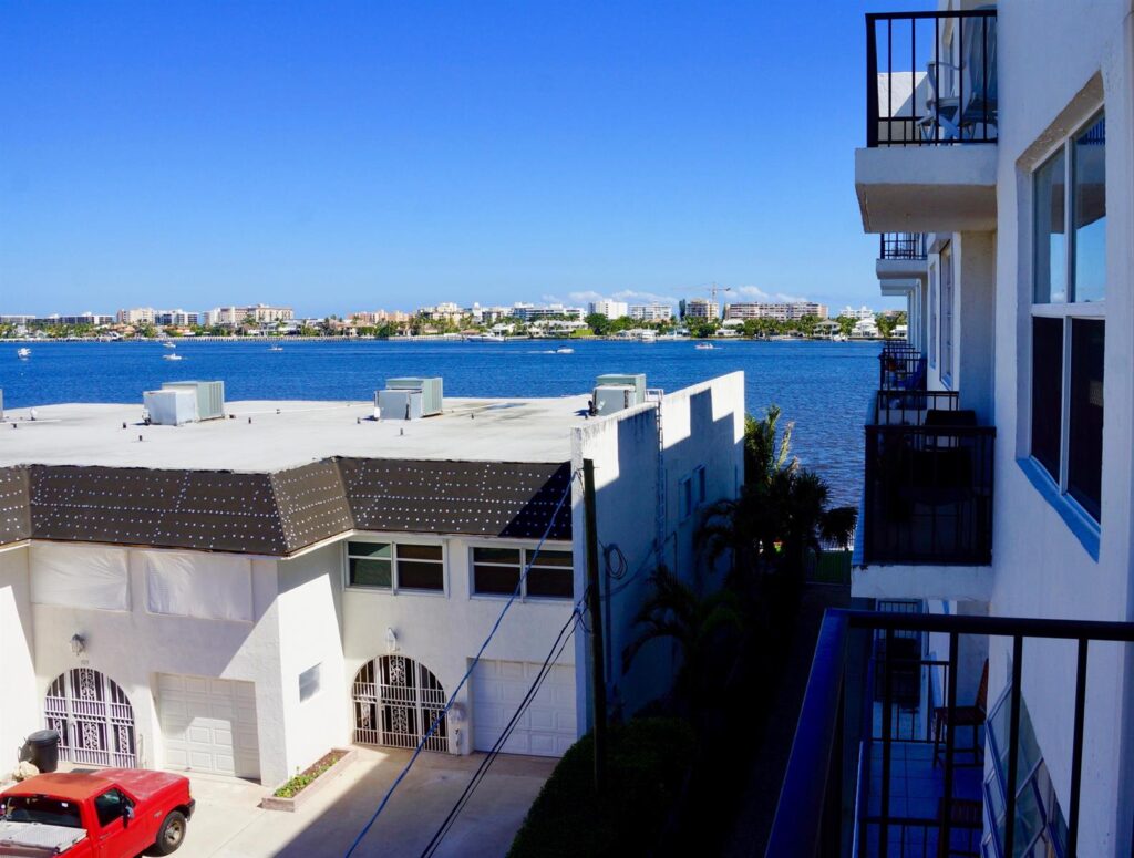 301 Croton Avenue # 406, Lantana FL 33462