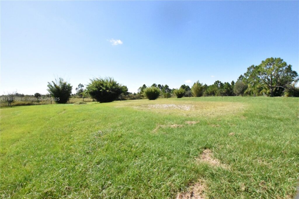 18036 NW 272, Okeechobee FL 34972