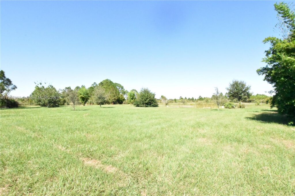 18036 NW 272, Okeechobee FL 34972