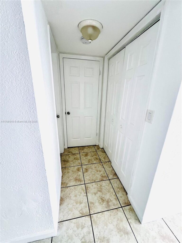 12290 NE 11th Ct # 305, North Miami FL 33161