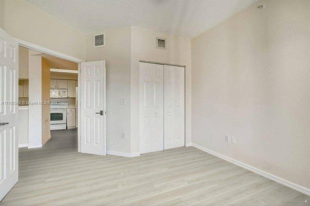 3018 Alcazar Place # 103, Palm Beach Gardens FL 33410