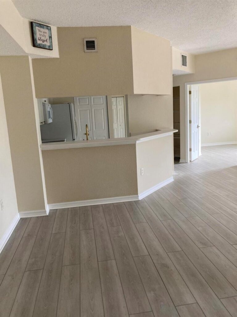 3018 Alcazar Place # 103, Palm Beach Gardens FL 33410
