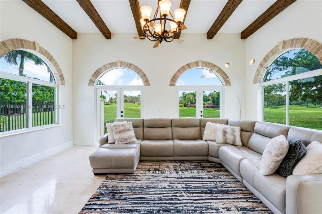 4001 Santa Maria St, Coral Gables FL 33146