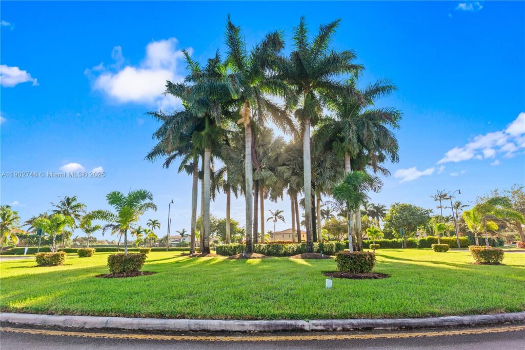 1398 NE 33rd Ave # 25, Homestead FL 33033