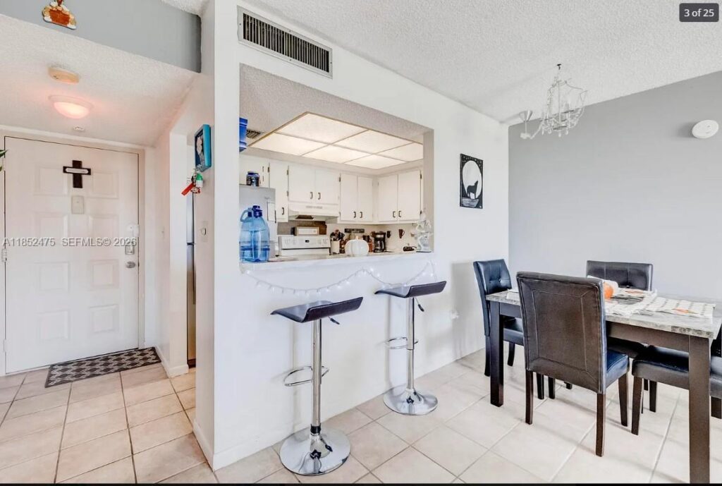 5570 NW 44th St # 412A, Lauderhill FL 33319