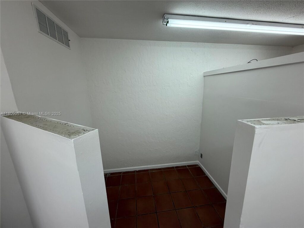8320 SW 124th St, Pinecrest FL 33156
