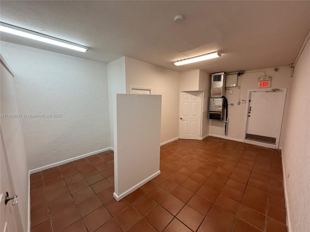 8320 SW 124th St, Pinecrest FL 33156