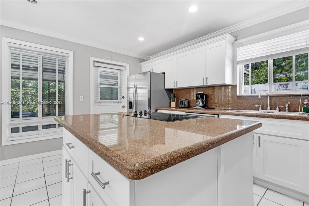 460 NW 88th Ter, El Portal FL 33150