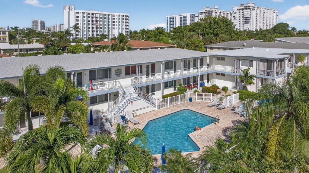 3201 SE 12th Street # C2, Pompano Beach FL 33062