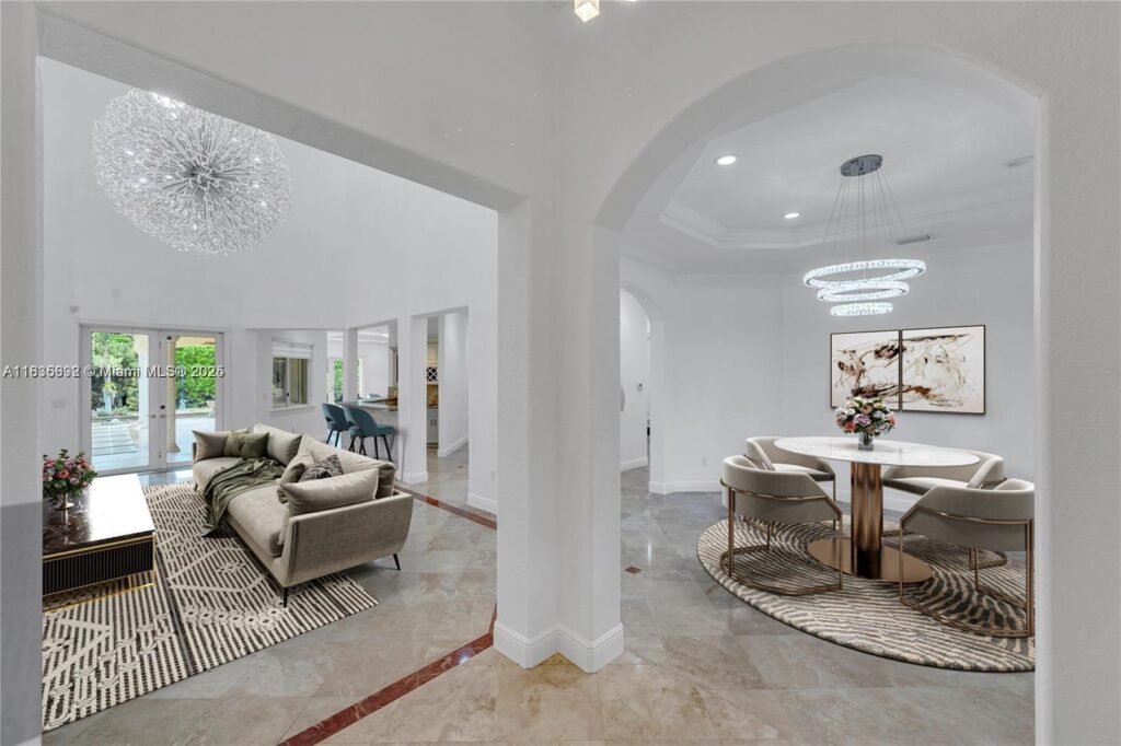 13400 SW 83rd Ave, Pinecrest FL 33156